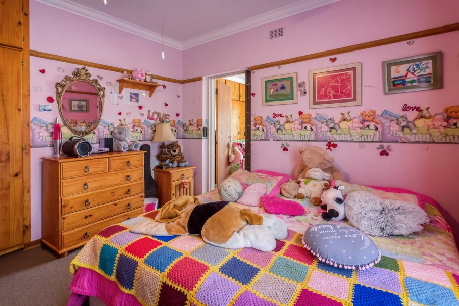 7 Bedroom Property for Sale in Morewag Free State